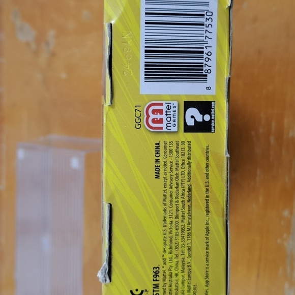 Sealed new in box Pictionary Air new classic family game - Picture 6 of 6